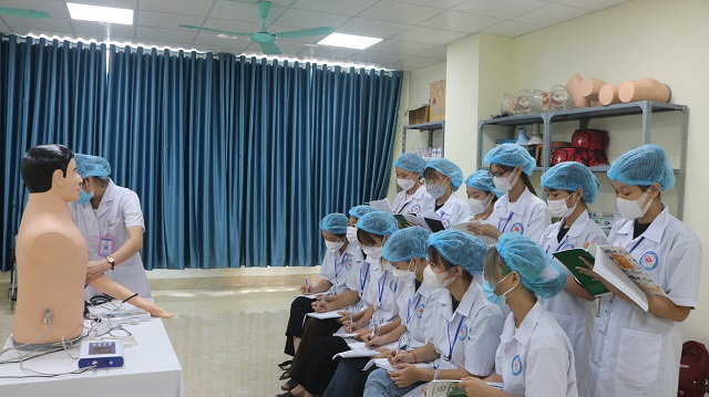 Tổng quan về chương trình đào tạo Cao đẳng Y sĩ đa khoa